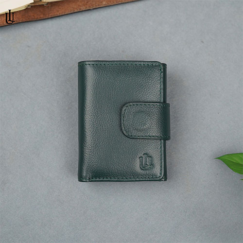 Trifold