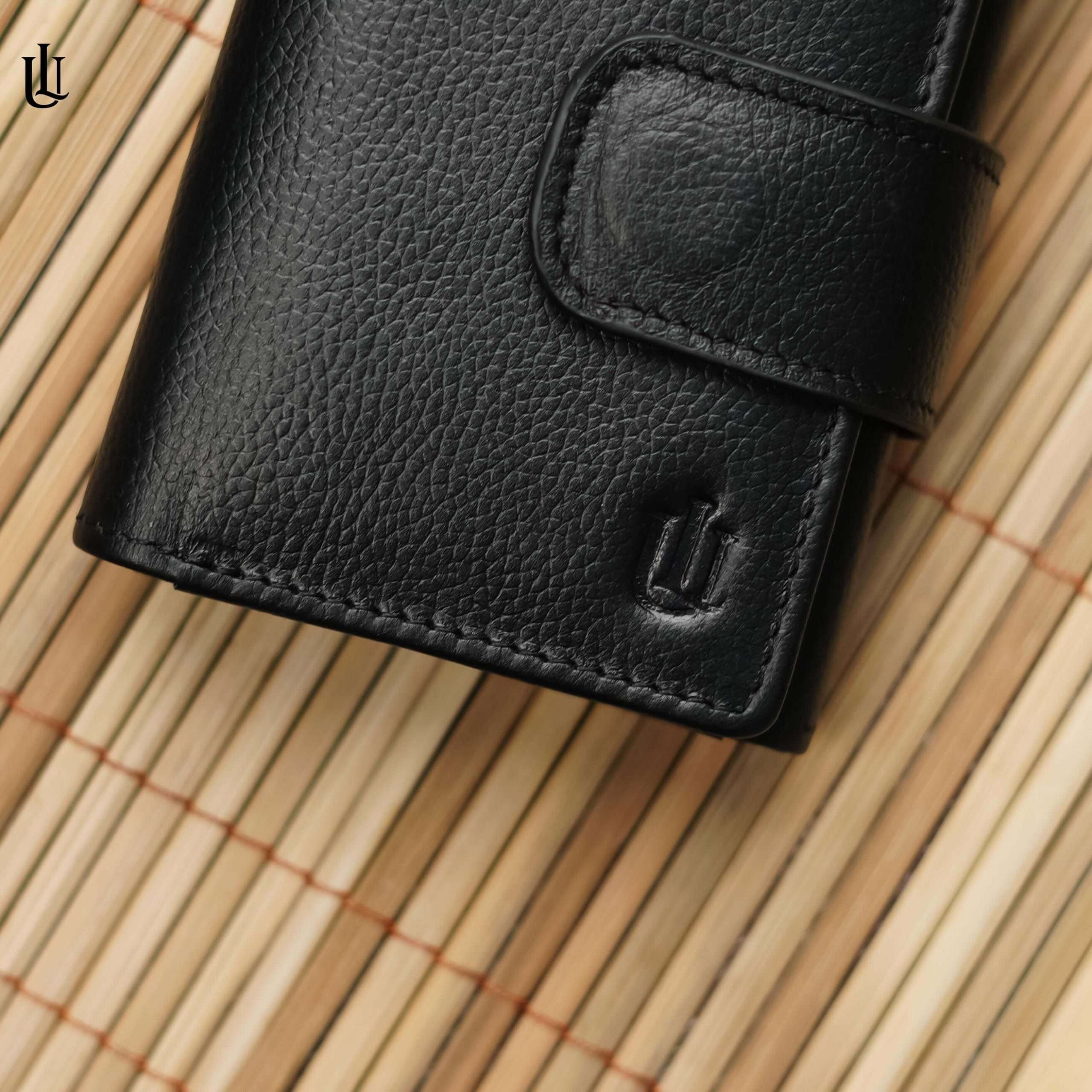 Edd Trifold Wallet - Black