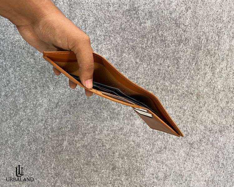 Reo Trifold Wallet - Brown