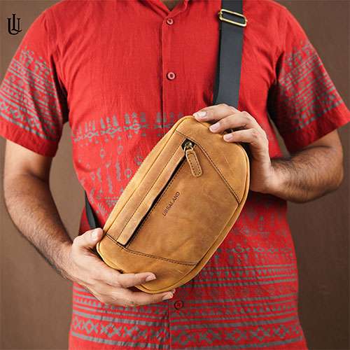Liam Crossbody Bag – Light Brown Oil Pullup
